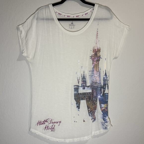 Disney Parks 2017 Cinderella Castle Graphic Tee Rhinestones Women’s Small USA - Picture 2 of 13